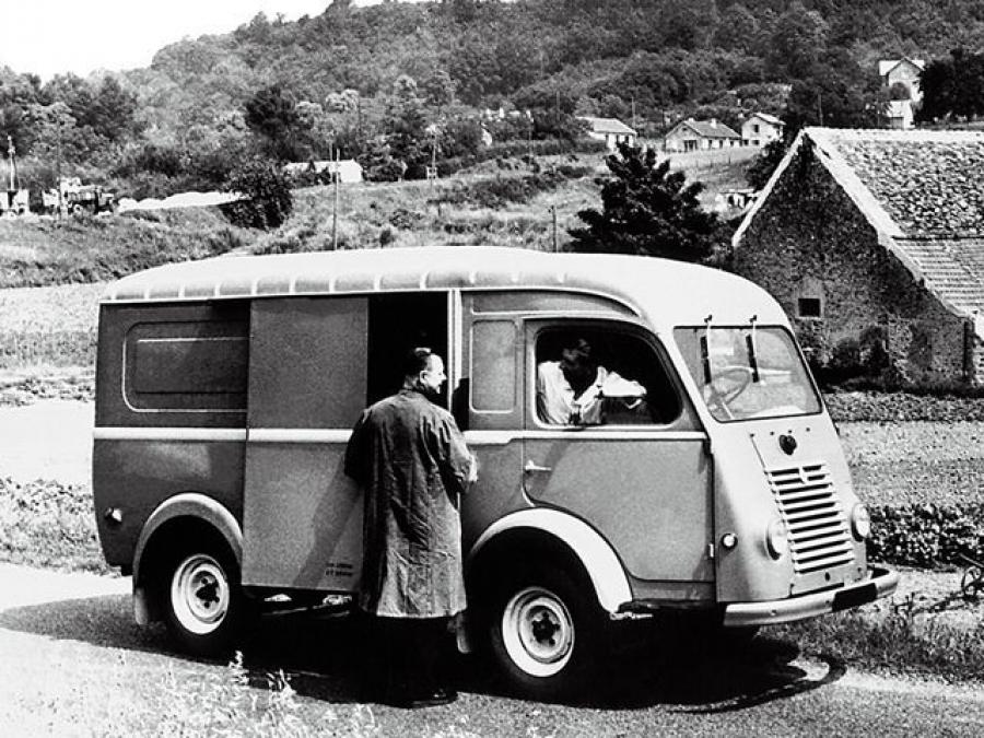  Renault 1000 KG 1947 года  (фото 1 из 3)